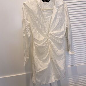 White textured Zara mini dress - size medium